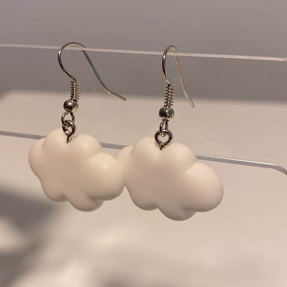 4/$20 Cloud Dangle Earrings - Picture 2 of 3